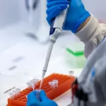 variante-ba3.2-da-covid-oferece-baixo-risco,-mas-vigilancia-deve-continuar,-dizem-especialistas