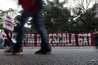 fim-da-escala-6×1:-governo-concorda-com-tramitacao-de-pecs,-diz-motta