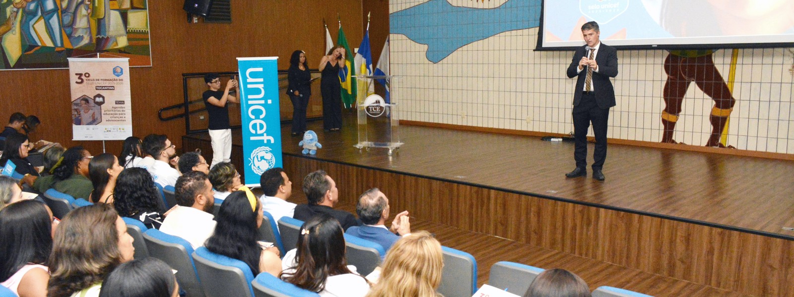 mpto-e-parceiro-do-3o-ciclo-de-formacoes-do-selo-unicef-e-destaca-importancia-da-vigilancia-orcamentaria-na-abertura-do-evento