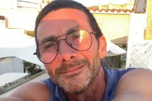 funcionario-e-demitido-apos-impedir-furto-de-ovos-de-pascoa-de-supermercado-em-londres