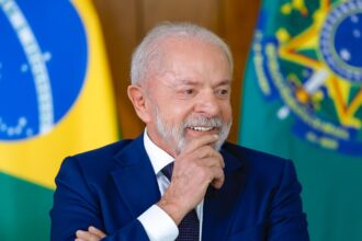 lula-defende-fim-da-escala-6×1,-das-bets-e-dos-penduricalhos