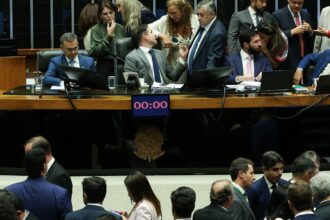 em-primeiro-turno,-camara-aprova-garantia-de-recursos-para-o-suas