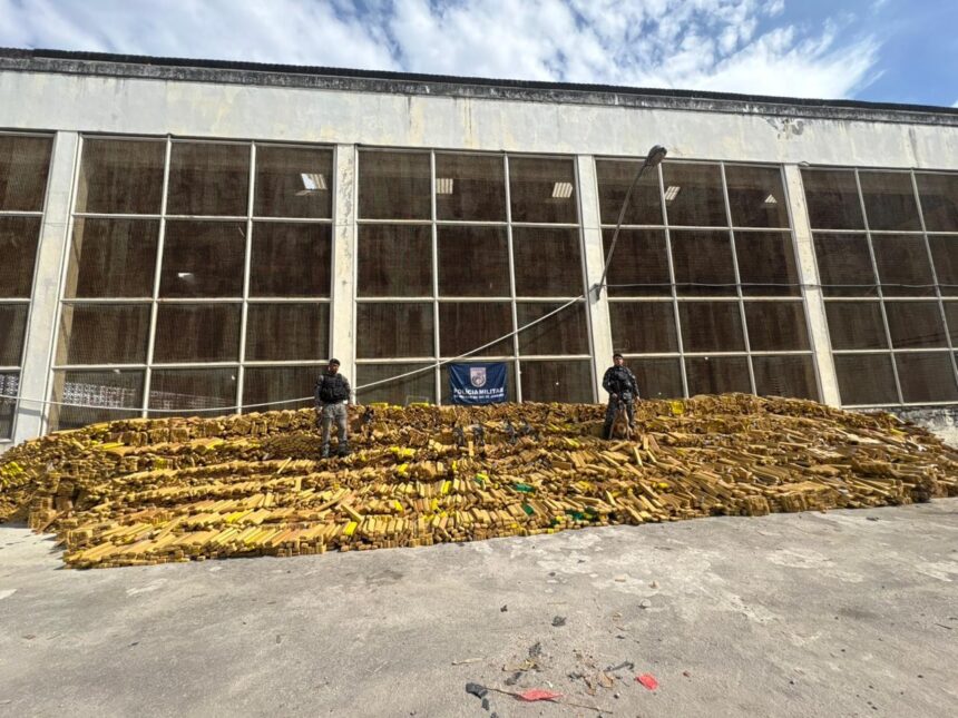 chefe-do-trafico-em-favela-onde-foram-apreendidas-48-toneladas-de-maconha,-motoboy-tem-mais-de-300-anotacoes-criminais