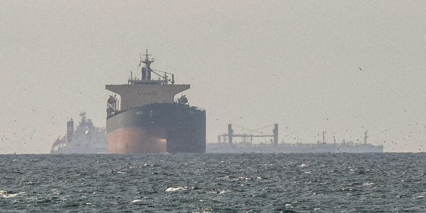 emirados-arabes-unidos-reclamam-que-ormuz-segue-controlado-pelo-ira