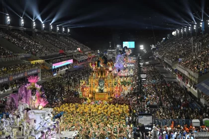 desfiles-de-carnaval-no-rio-terao-maior-numero-de-escolas-de-samba