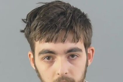 ingles-e-condenado-a-prisao-por-aliciar-adolescente-que-conheceu-pelo-roblox