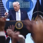 trump-afirma-que-iranianos-“nao-tem-cartas”-para-negociacoes-exceto-ormuz