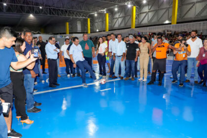 em-comemoracao-aos-56-anos-de-guarai,-governador-wanderlei-barbosa-entrega-ginasio-poliesportivo-e-reforca-seguranca-no-transito-–-secom-to