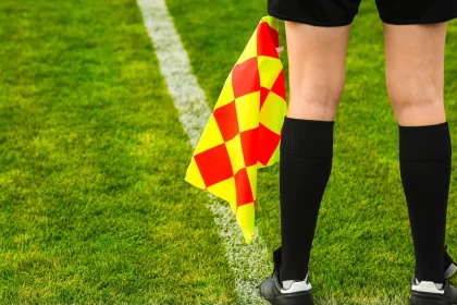 brasil-tera-tres-arbitros,-cinco-assistentes-e-um-var-na-copa-do-mundo