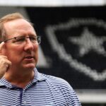 botafogo:-laudo-revela-rombo-de-r$-489-milhoes,-pressiona-aporte-e-amplia-disputa-por-controle-da-saf;-entenda