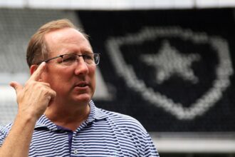 botafogo:-laudo-revela-rombo-de-r$-489-milhoes,-pressiona-aporte-e-amplia-disputa-por-controle-da-saf;-entenda
