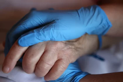 virus-sincicial-tambem-traz-risco-para-idosos,-alertam-especialistas