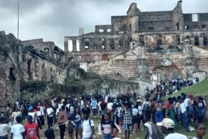 tumulto-em-ponto-turistico-no-haiti-deixa-pelo-menos-30-mortos-pisoteados
