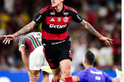 com-dois-gols-de-pedro,-flamengo-vence-fluminense-pelo-brasileirao