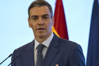 espanha-inicia-processo-para-regularizar-meio-milhao-de-imigrantes