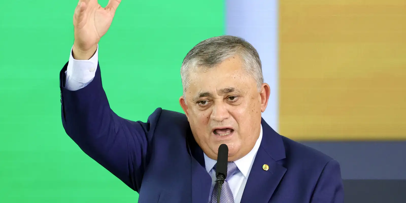 jose-guimaraes-toma-posse-no-ministerio-das-relacoes-institucionais