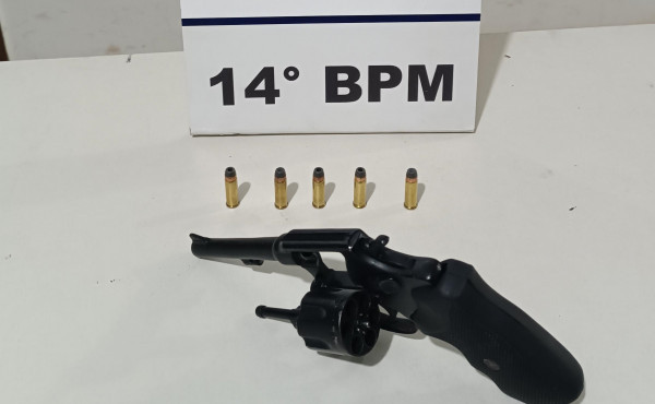 em-colinas:-pm-prende-homem-por-porte-ilegal-e-retira-arma-de-fogo-de-circulacao-–-pm-to