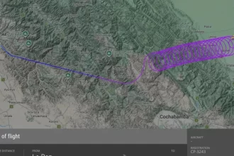 aviao-passa-2-horas-voando-em-circulos-antes-de-cair-na-bolivia