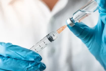 saude-envia-2,2-milhoes-de-doses-da-vacina-de-covid-19-aos-estados