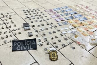 policia-civil-apreende-drogas-e-prende-homem-que-alertou-traficantes-durante-operacao-em-paraiso-do-tocantins-–-ssp-to