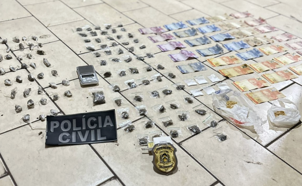 policia-civil-apreende-drogas-e-prende-homem-que-alertou-traficantes-durante-operacao-em-paraiso-do-tocantins-–-ssp-to