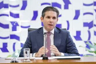 hugo-motta-diz-que-governo-avaliou-mal-projeto-sobre-regulamentacao-de-trabalho-por-apps