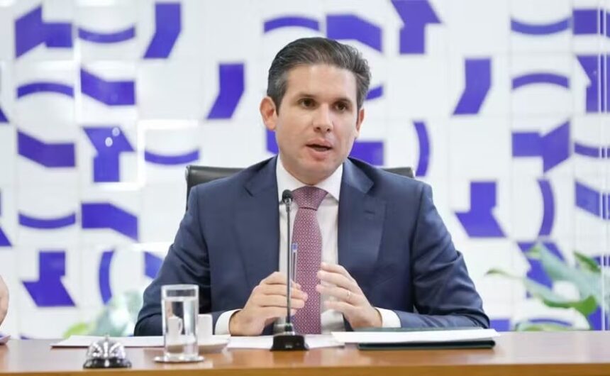 hugo-motta-diz-que-governo-avaliou-mal-projeto-sobre-regulamentacao-de-trabalho-por-apps