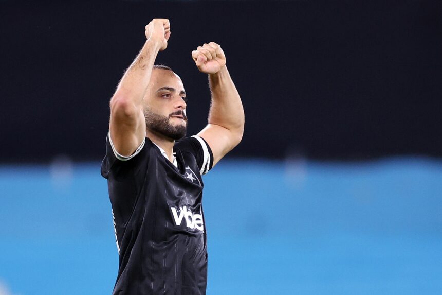 ‘de-bem’-com-as-redes,-arthur-cabral-e-esperanca-de-gol-do-botafogo-contra-a-chapecoense