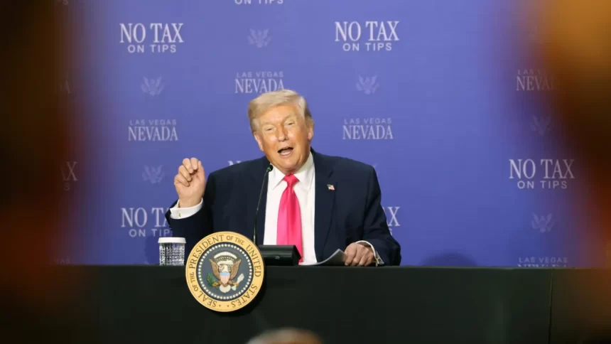 trump-afirma-que-xi-esta-“muito-satisfeito”-com-reabertura-de-ormuz