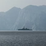 estreito-de-ormuz-e-fechado-novamente:-passagem-“requer-aprovacao-do-ira”