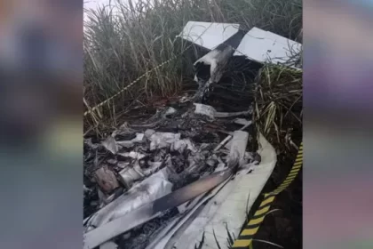 aviao-monomotor-cai-no-interior-de-sp-e-piloto-morre-carbonizado