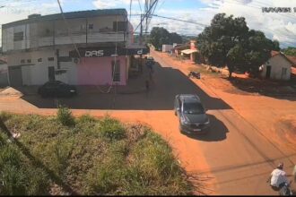 motociclista-morre-apos-bater-em-porta-de-carro-e-ser-atropelado-por-picape-em-araguaina