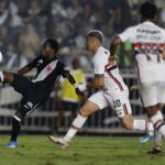 vasco-sai-atras,-mas-reage-no-segundo-tempo-e-vence-de-virada-o-sao-paulo,-em-sao-januario,-pelo-brasileiro