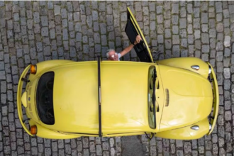 tres-decadas-apos-sair-de-linha,-fusca-segue-simbolo-de-paixao-e-chama-atencao-nas-ruas-do-rio