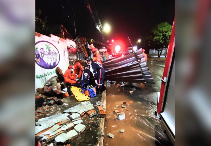 telhado-desaba-sobre-homem-que-dormia-e-mobiliza-resgate-em-araguaina