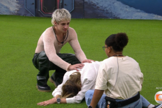 tadeu-presta-solidariedade-para-ana-paula,-cita-morte-do-irmao-e-anuncia-finalistas:-‘o-‘bbb-26′-e-eterno’