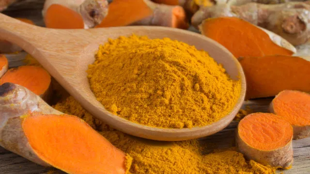 anvisa-atualiza-limites-de-curcuma-em-suplementos-alimentares