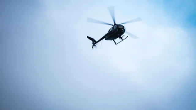 pm-usa-helicoptero-para-prender-suspeito-integrante-da-‘gangue-do-quebra-vidro’