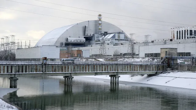 ue-exige-que-russia-“cesse”-ataques-contra-instalacoes-nucleares