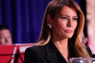 “expressao-de-panico”.-reacao-de-melania-apos-ouvir-tiros-vira-meme