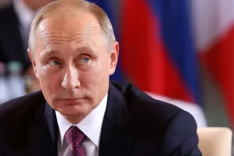 putin-diz-que-fara-‘tudo’-para-alcancar-a-paz-em-encontro-com-chanceler-iraniano