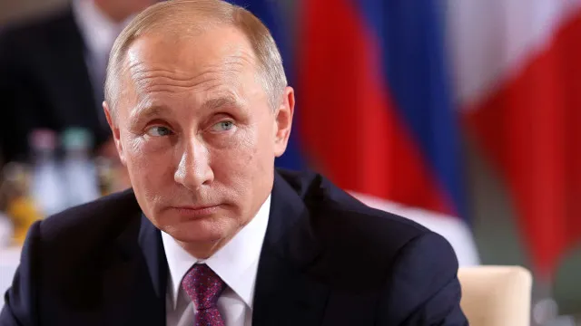 putin-diz-que-fara-‘tudo’-para-alcancar-a-paz-em-encontro-com-chanceler-iraniano