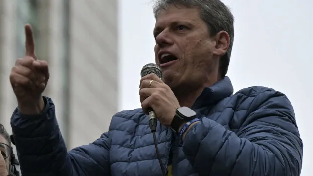 tarcisio-tem-piora-na-avaliacao,-mas-venceria-haddad-em-disputa-em-sp,-aponta-genial/quaest