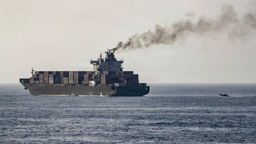 ira-condiciona-reabertura-de-hormuz-ao-fim-da-guerra-com-eua-e-israel