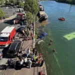 onibus-escolar-cai-no-rio-sena-apos-motorista-‘perder-o-controle’