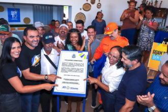 na-comunidade-quilombola-barra-da-aroeira,-governador-wanderlei-barbosa-entrega-primeiro-ponto-de-internet-via-satelite-do-projeto-tocantins-conectado-–-secom-to