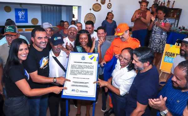 na-comunidade-quilombola-barra-da-aroeira,-governador-wanderlei-barbosa-entrega-primeiro-ponto-de-internet-via-satelite-do-projeto-tocantins-conectado-–-secom-to