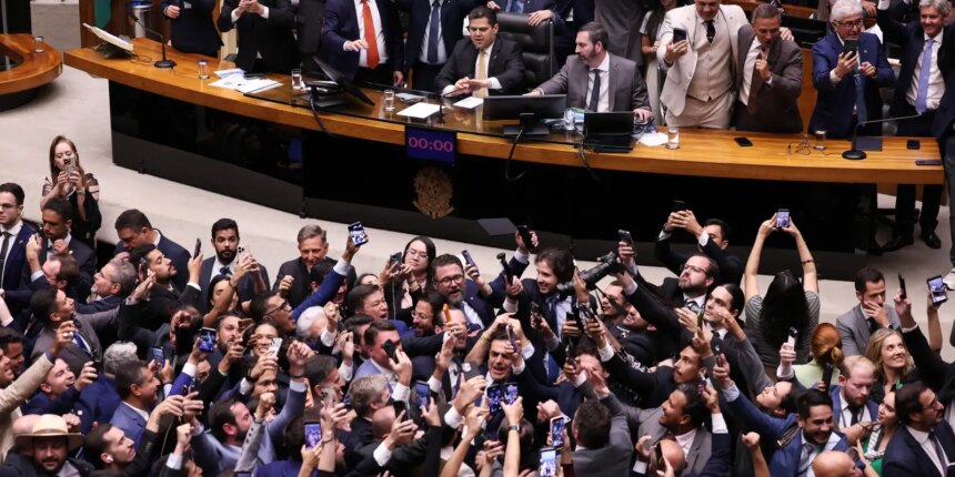 congresso-derruba-parte-de-veto-do-presidente-lula-ao-pl-da-dosimetria