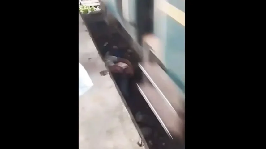 pai-salta-nos-trilhos-do-trem-para-salvar-o-filho-bebe;-video