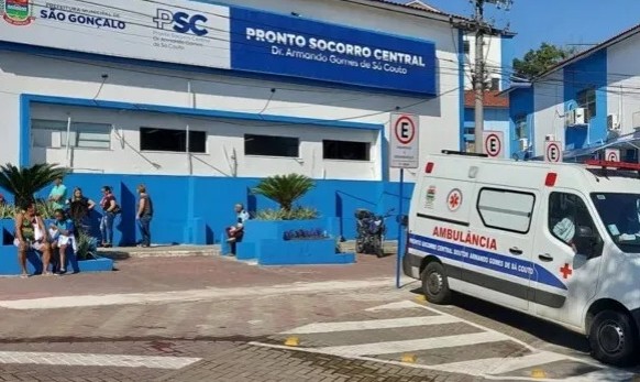 fim-de-semana-violento-em-sao-goncalo-tem-bala-perdida-dentro-de-casa,-pm-baleado-e-homem-ferido-na-cabeca